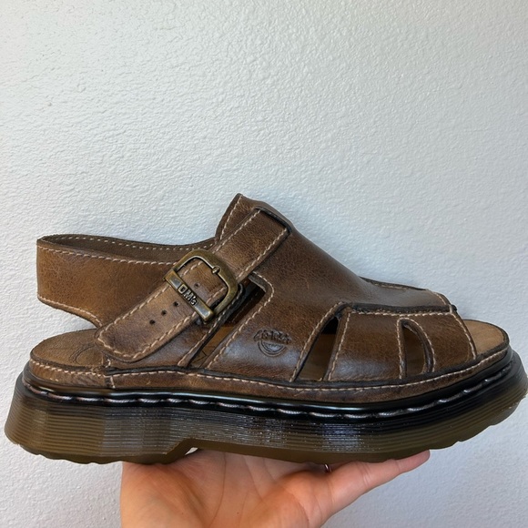 RARE DR MARTENS Sandals Mens SZ 10 
Brown Leather Fisherman Chunky 
ENGLAND Y2K - Picture 3 of 16